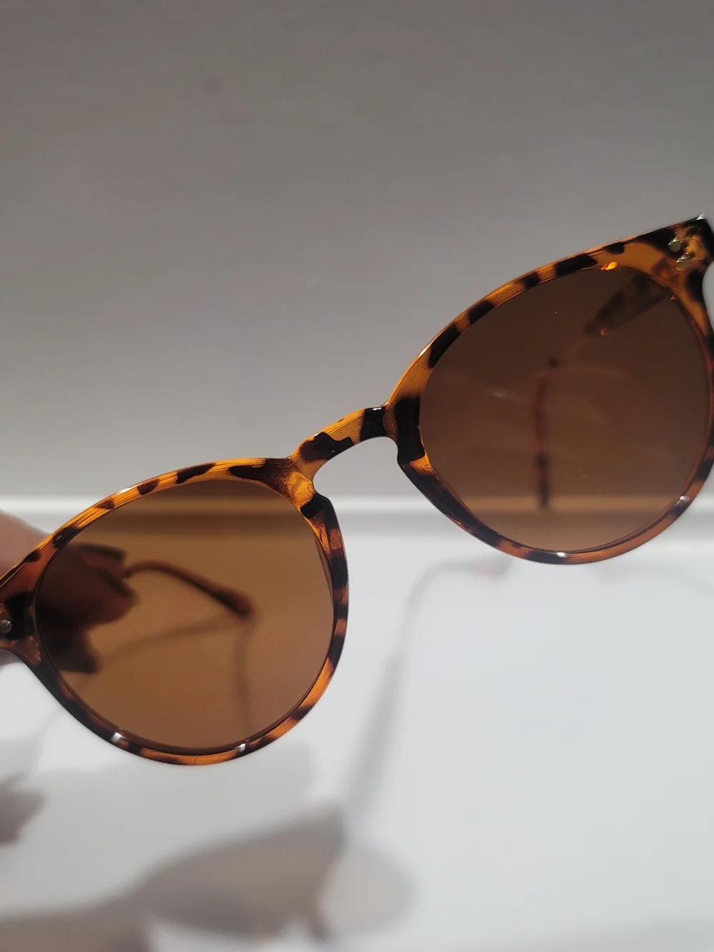CLLOIO Tortoiseshell Polarized Sunglasses - Brown Lenses